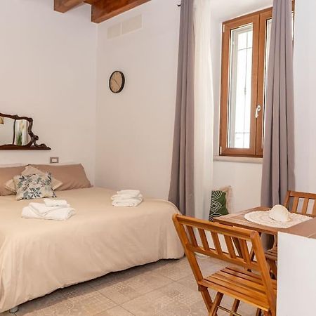 Centro Storico Redmood House A 5 Min Dal Mare, Wi-Fi, A/C E Netflix Apartamento Barletta Exterior foto